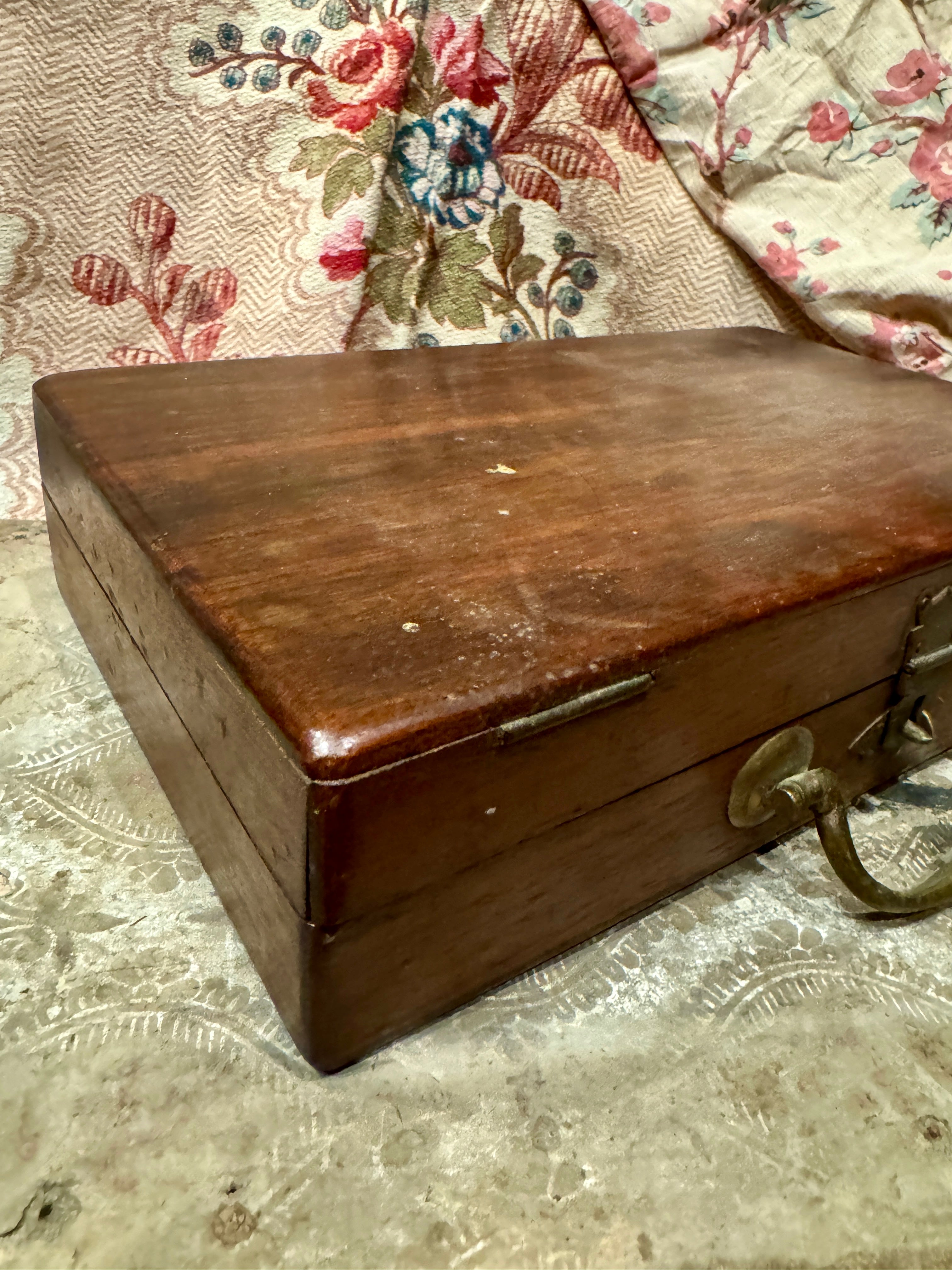 Antique 1800s French  Paint Box