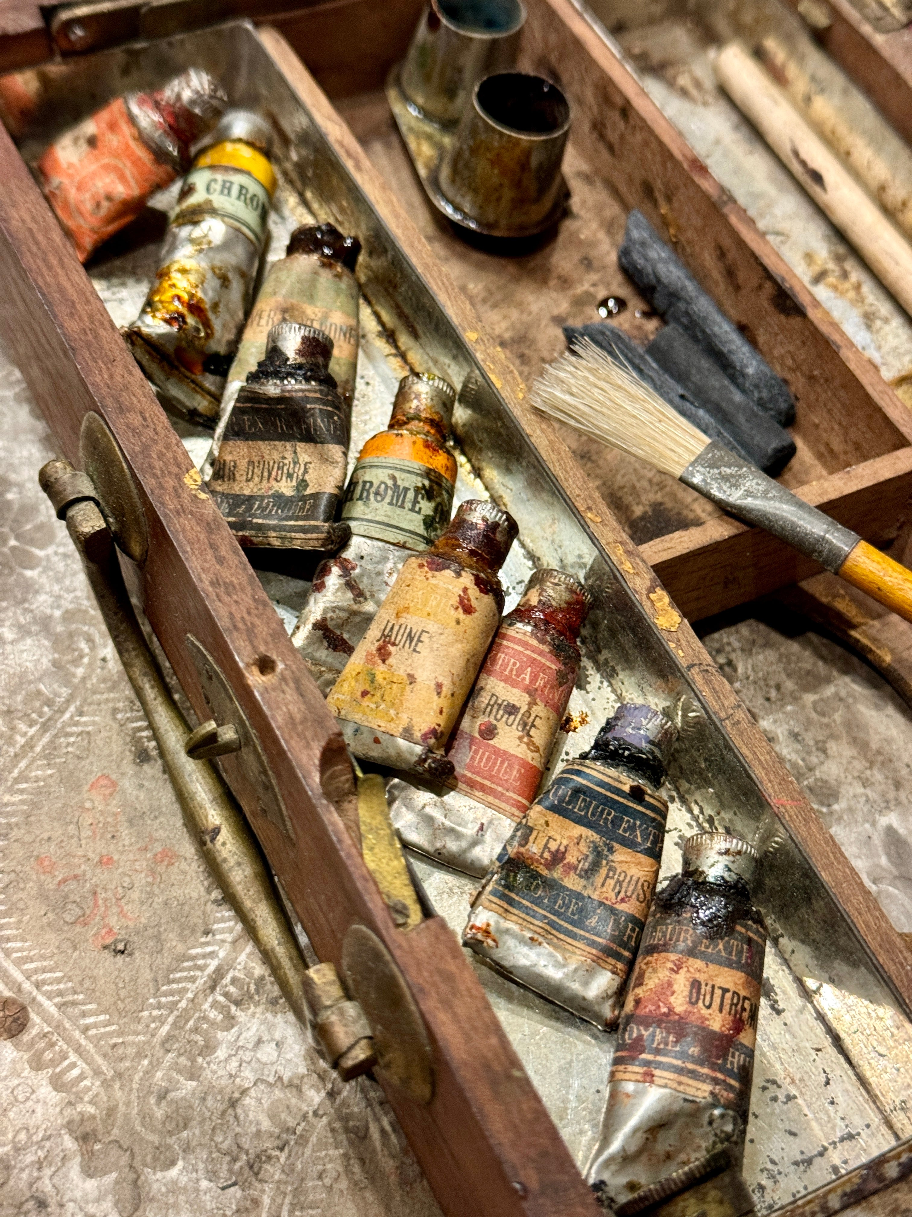 Antique 1800s French  Paint Box