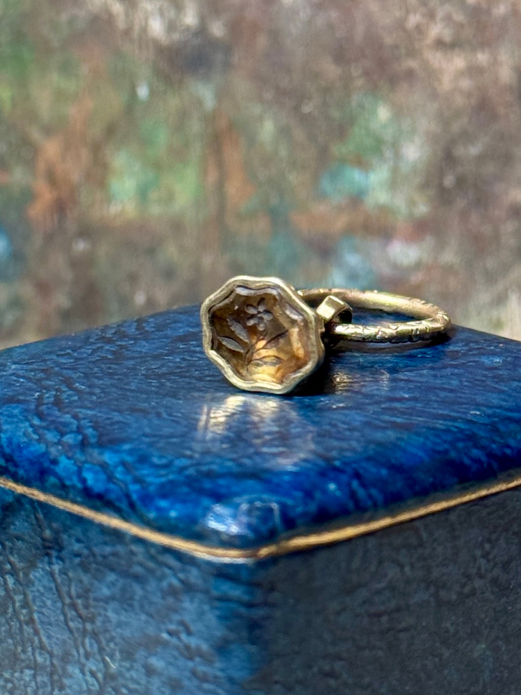 Early Georgian 9 ct Gold "Forget Me Not" Flower Circa 1820