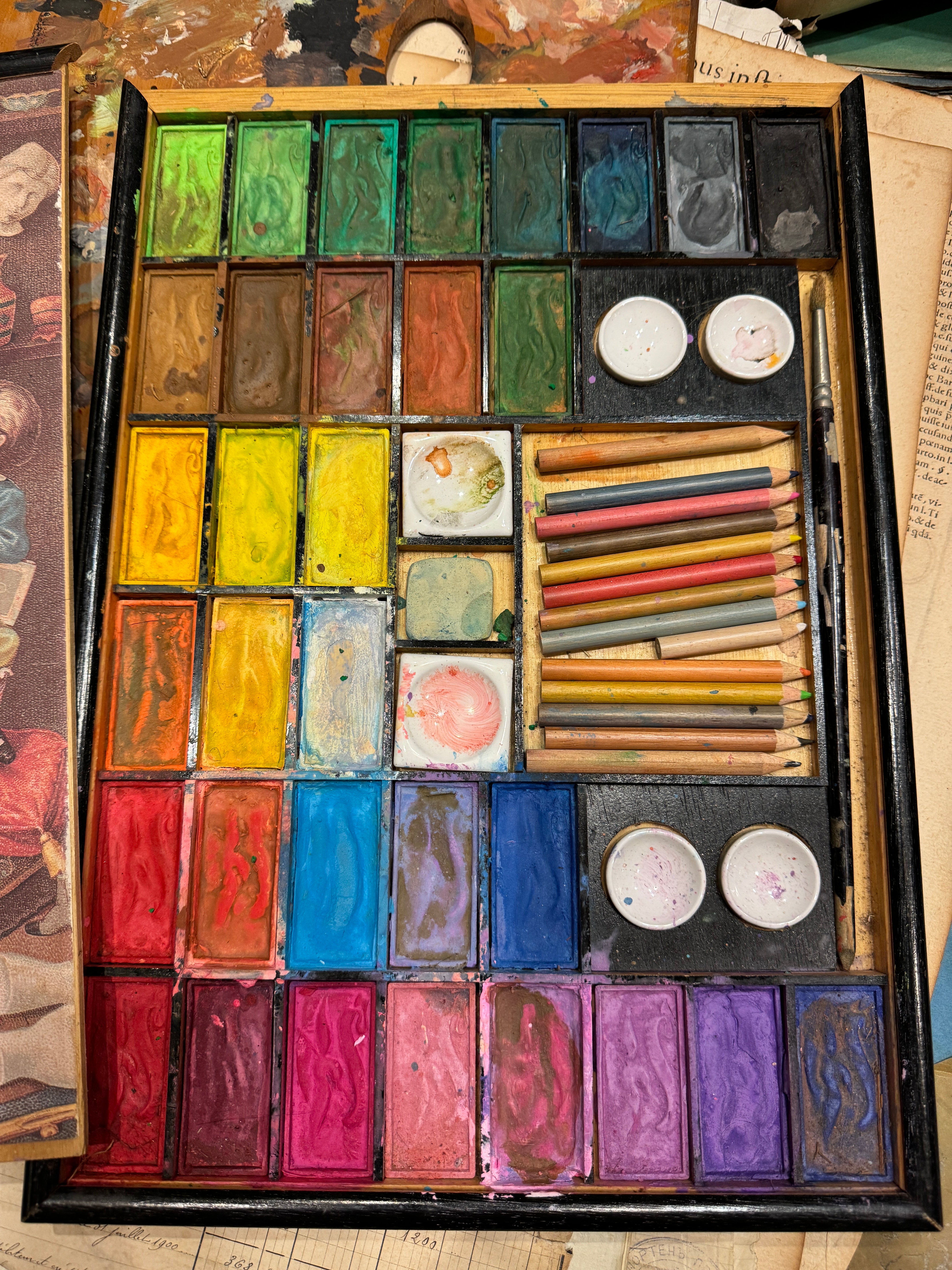 Vintage French Watercolor Paint Box