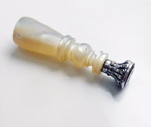 Antique Mother of Pearl Flower Seal